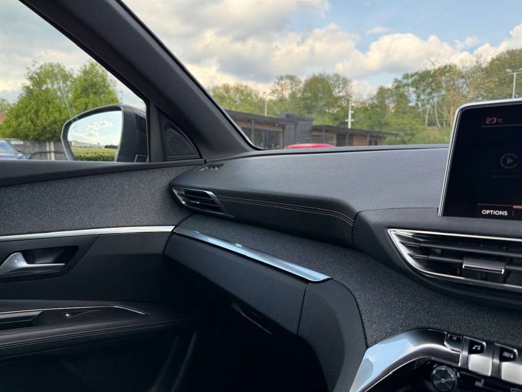 2018 PEUGEOT 3008 2018 PEUGEOT 3008