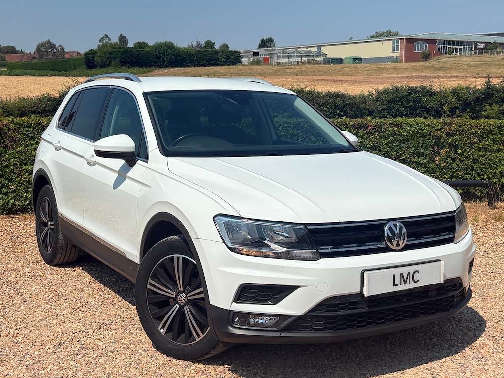 A 2018 VOLKSWAGEN TIGUAN 1.4 TSI SE Navigation SUV 5dr Petrol DSG 4Motion E A 2018 VOLKSWAGEN TIGUAN 1.4 TSI SE Navigation SUV 5dr Petrol DSG 4Motion E