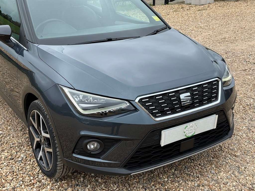 A 2019 SEAT ARONA 1.0 TSI GPF XCELLENCE Lux SUV 5dr Petrol Manual Eu A 2019 SEAT ARONA 1.0 TSI GPF XCELLENCE Lux SUV 5dr Petrol Manual Eu