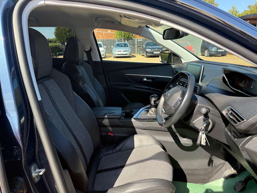 2018 PEUGEOT 5008 2018 PEUGEOT 5008