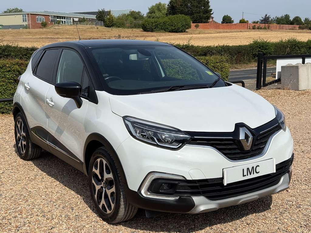 A 2019 RENAULT CAPTUR 1.3 TCe ENERGY GT Line SUV 5dr Petrol Manual Euro A 2019 RENAULT CAPTUR 1.3 TCe ENERGY GT Line SUV 5dr Petrol Manual Euro