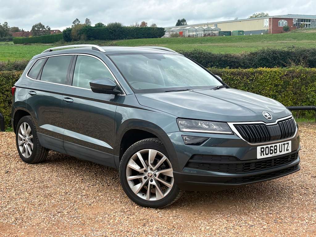 A 2018 SKODA KAROQ 1.5 TSI SE L SUV 5dr Petrol Manual Euro 6 (s/s) (1 A 2018 SKODA KAROQ 1.5 TSI SE L SUV 5dr Petrol Manual Euro 6 (s/s) (1