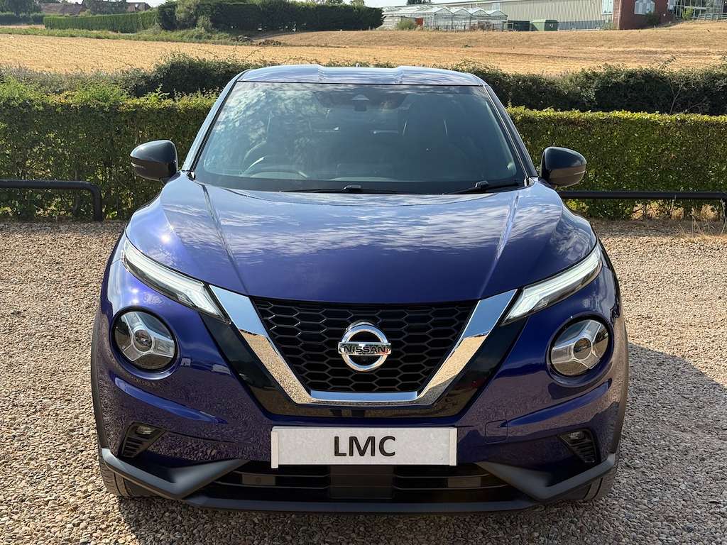A 2022 NISSAN JUKE 1.0 DIG-T Tekna SUV 5dr Petrol Manual Euro 6 (s/s) A 2022 NISSAN JUKE 1.0 DIG-T Tekna SUV 5dr Petrol Manual Euro 6 (s/s)