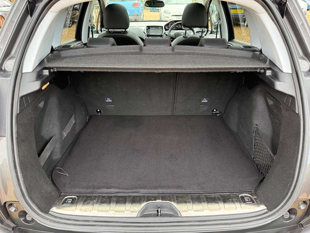 2018 PEUGEOT 2008 2018 PEUGEOT 2008