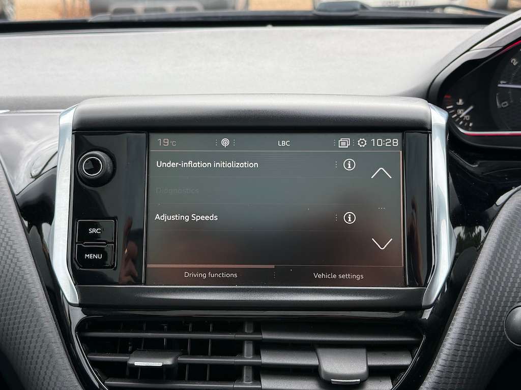 2018 PEUGEOT 2008 2018 PEUGEOT 2008