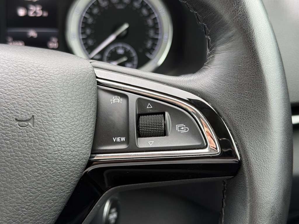 2020 SKODA KAROQ 2020 SKODA KAROQ