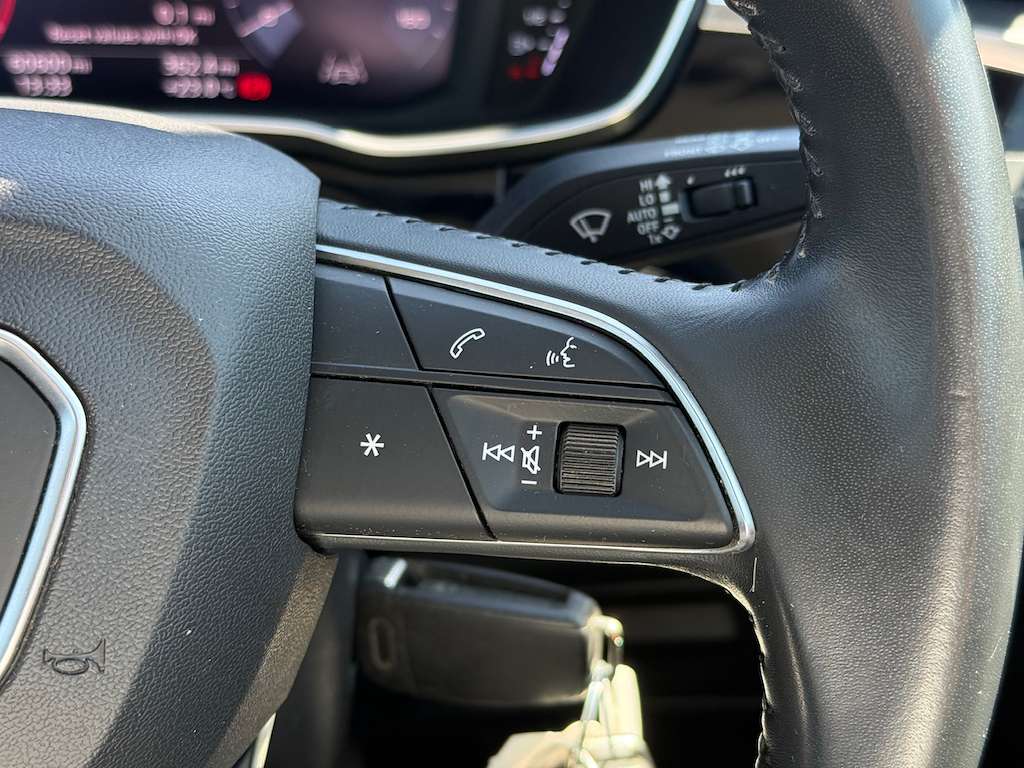 2019 AUDI Q3 2019 AUDI Q3