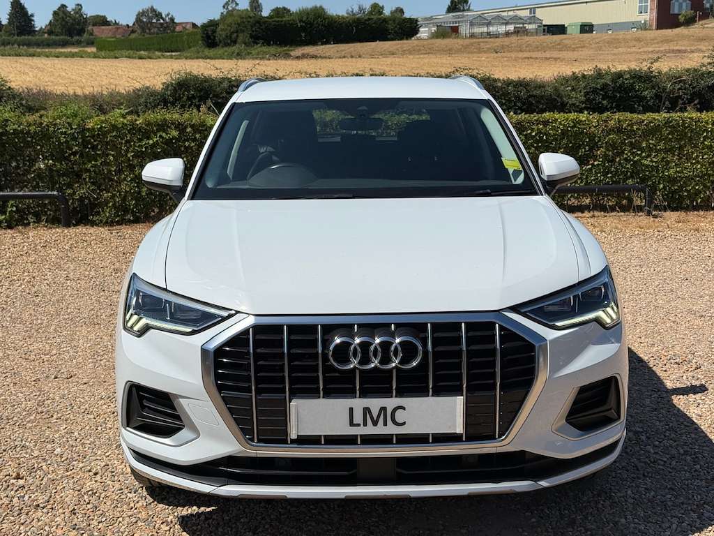 A 2019 AUDI Q3 1.5 TFSI CoD 35 Sport SUV 5dr Petrol Manual Euro 6 A 2019 AUDI Q3 1.5 TFSI CoD 35 Sport SUV 5dr Petrol Manual Euro 6