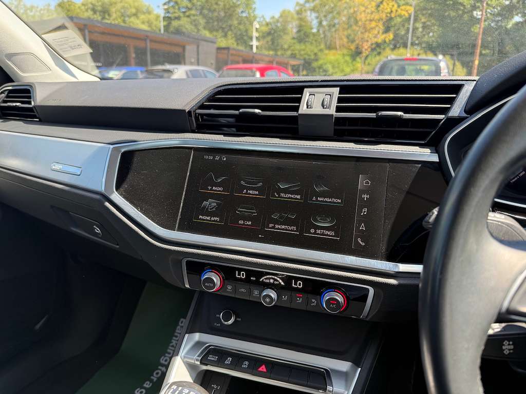 2019 AUDI Q3 2019 AUDI Q3