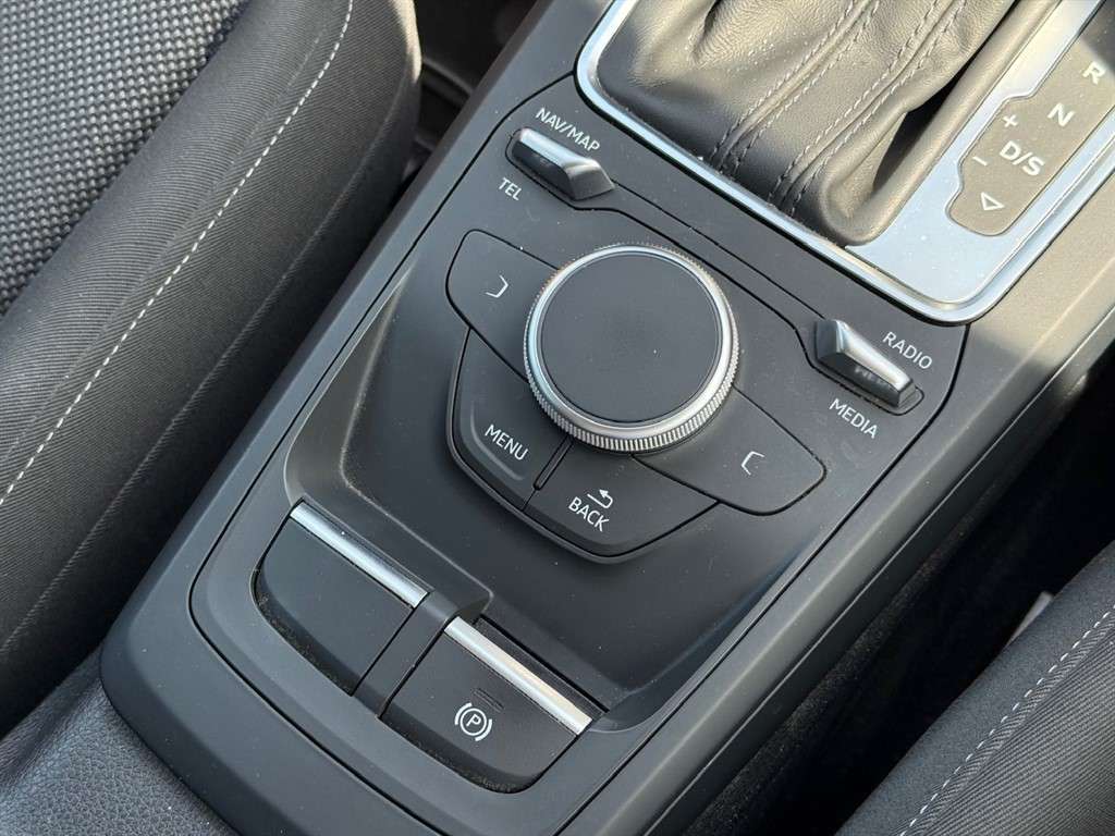 2017 AUDI Q2 2017 AUDI Q2