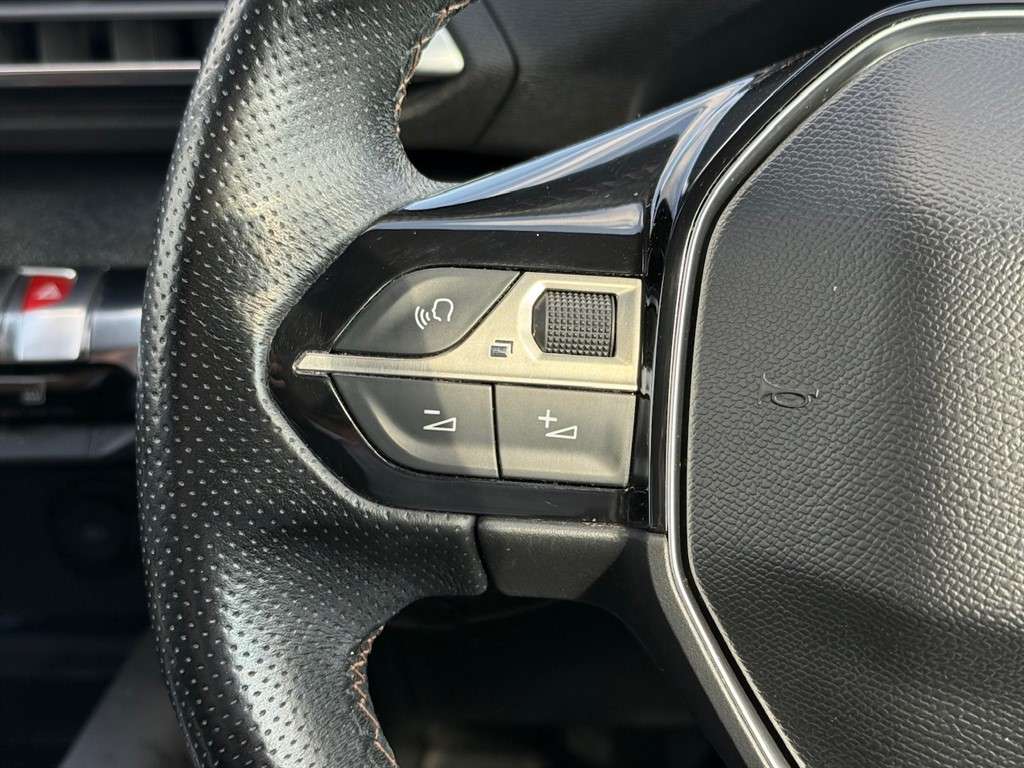 2018 PEUGEOT 3008 2018 PEUGEOT 3008