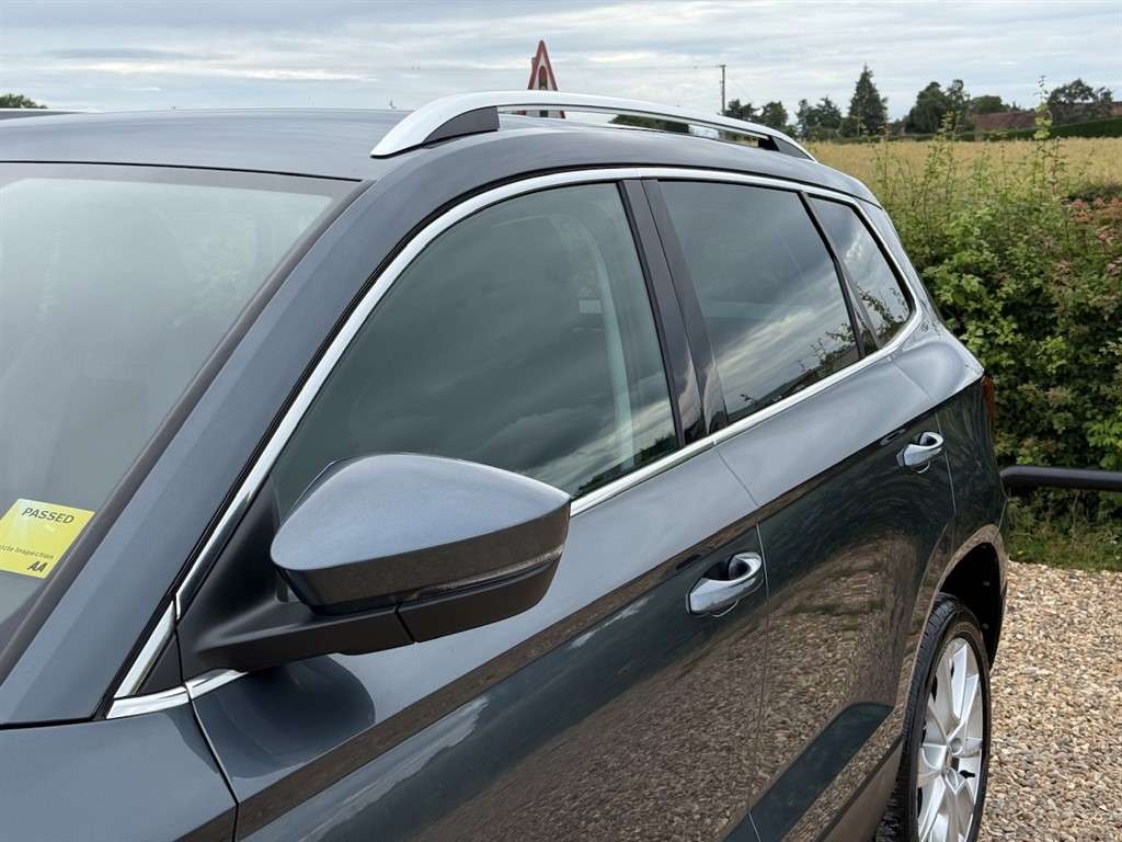 2020 SKODA KAROQ 2020 SKODA KAROQ