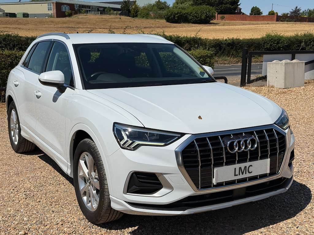 A 2019 AUDI Q3 1.5 TFSI CoD 35 Sport SUV 5dr Petrol Manual Euro 6 A 2019 AUDI Q3 1.5 TFSI CoD 35 Sport SUV 5dr Petrol Manual Euro 6