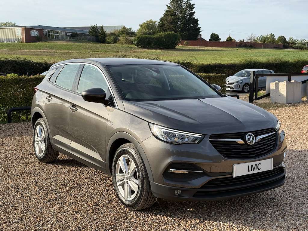 A 2021 VAUXHALL GRANDLAND X 1.2 Turbo SE Premium SUV 5dr Petrol Auto Euro 6 (s A 2021 VAUXHALL GRANDLAND X 1.2 Turbo SE Premium SUV 5dr Petrol Auto Euro 6 (s