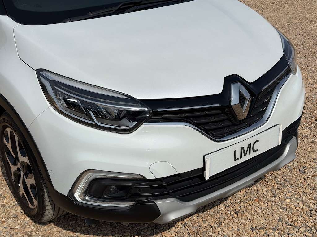 A 2019 RENAULT CAPTUR 1.3 TCe ENERGY GT Line SUV 5dr Petrol Manual Euro A 2019 RENAULT CAPTUR 1.3 TCe ENERGY GT Line SUV 5dr Petrol Manual Euro