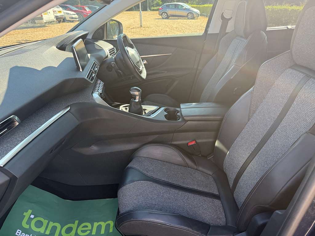 2018 PEUGEOT 5008 2018 PEUGEOT 5008