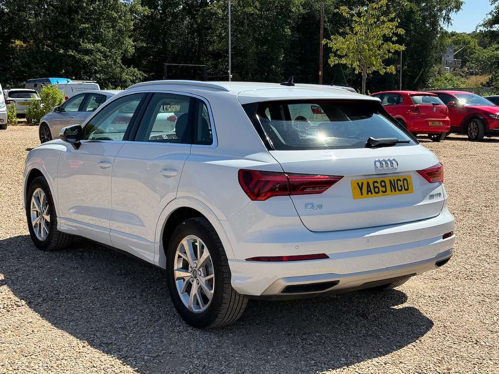 2019 AUDI Q3 2019 AUDI Q3