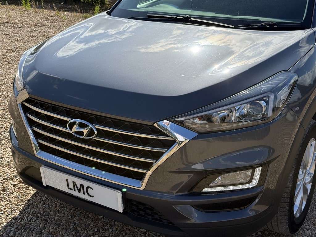 A 2019 HYUNDAI TUCSON 1.6 GDi SE Nav SUV 5dr Petrol Manual Euro 6 (s/s) A 2019 HYUNDAI TUCSON 1.6 GDi SE Nav SUV 5dr Petrol Manual Euro 6 (s/s)