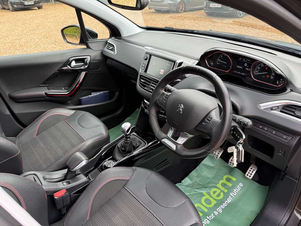 2018 PEUGEOT 2008 2018 PEUGEOT 2008