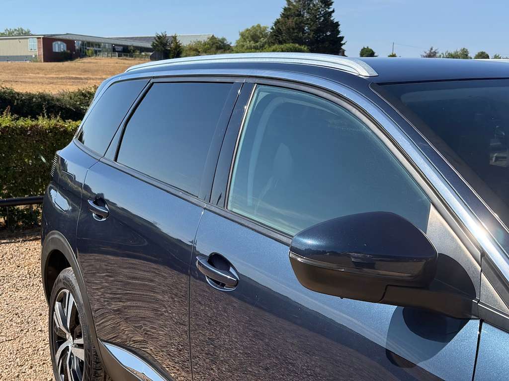 2018 PEUGEOT 5008 2018 PEUGEOT 5008
