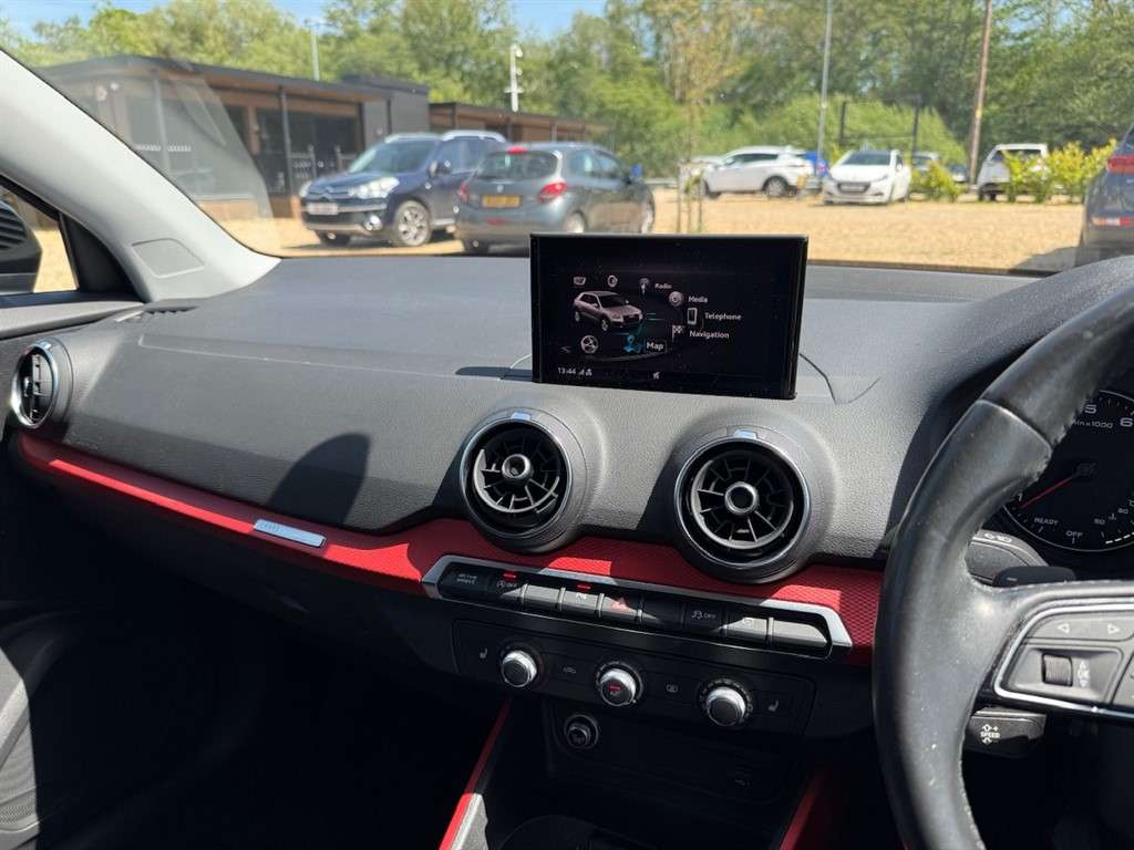 2017 AUDI Q2 2017 AUDI Q2
