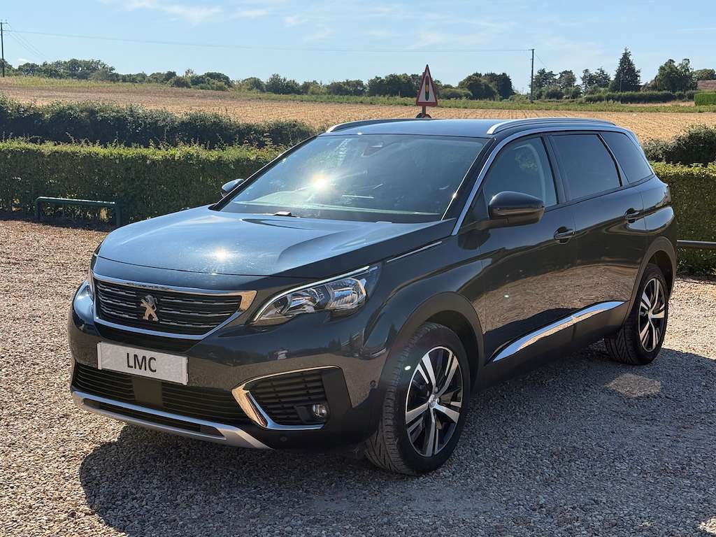 2018 PEUGEOT 5008 2018 PEUGEOT 5008
