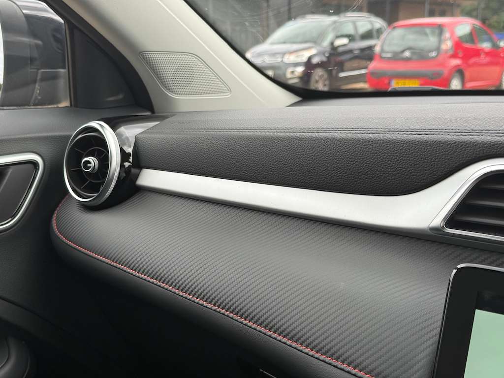 2024 MG MG ZS 2024 MG MG ZS