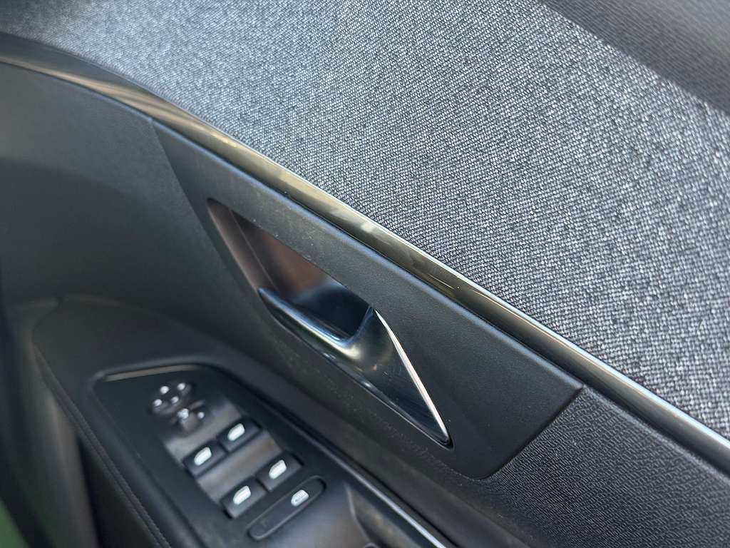 2018 PEUGEOT 5008 2018 PEUGEOT 5008
