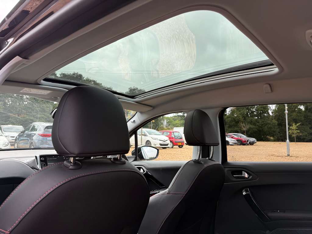 2018 PEUGEOT 2008 2018 PEUGEOT 2008