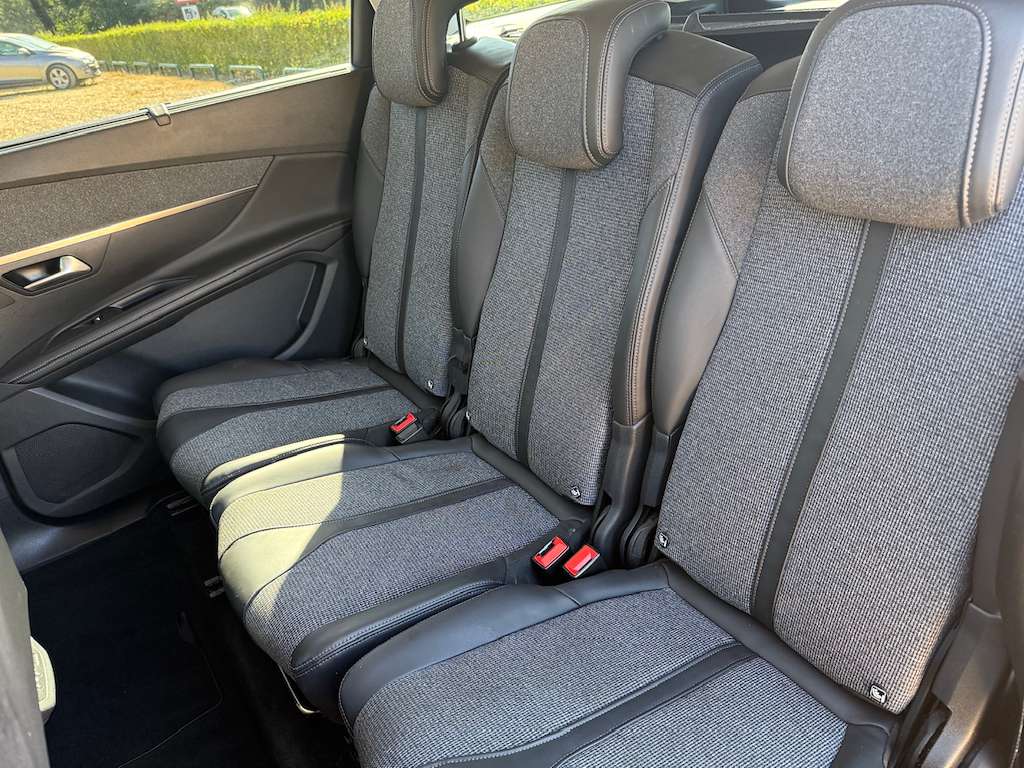 2018 PEUGEOT 5008 2018 PEUGEOT 5008