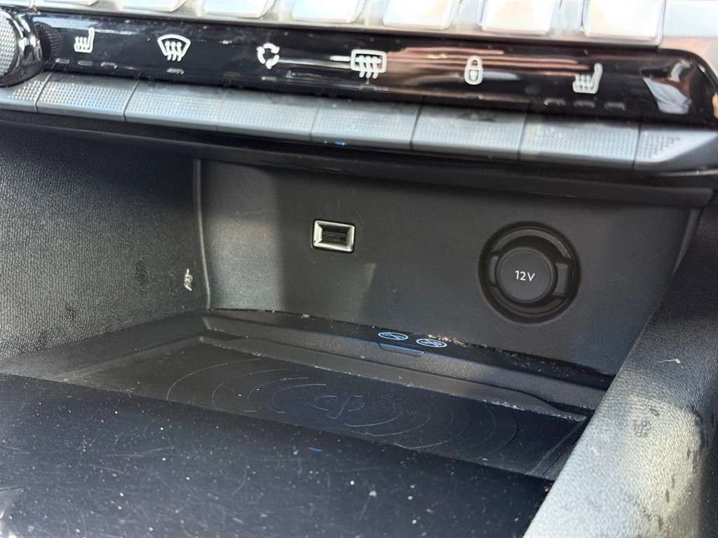 2018 PEUGEOT 3008 2018 PEUGEOT 3008