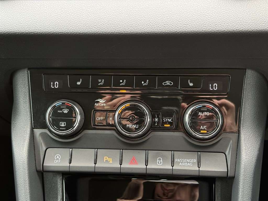 2020 SKODA KAROQ 2020 SKODA KAROQ