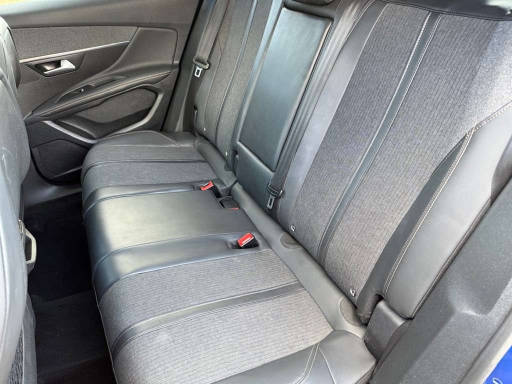 2018 PEUGEOT 3008 2018 PEUGEOT 3008