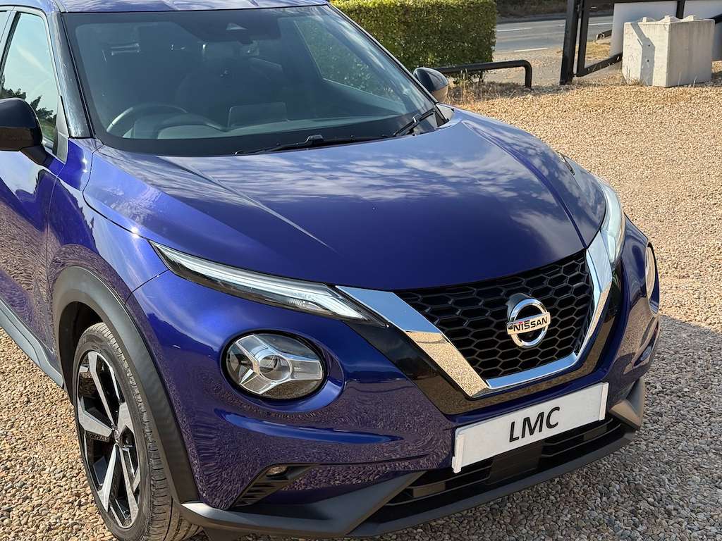A 2022 NISSAN JUKE 1.0 DIG-T Tekna SUV 5dr Petrol Manual Euro 6 (s/s) A 2022 NISSAN JUKE 1.0 DIG-T Tekna SUV 5dr Petrol Manual Euro 6 (s/s)