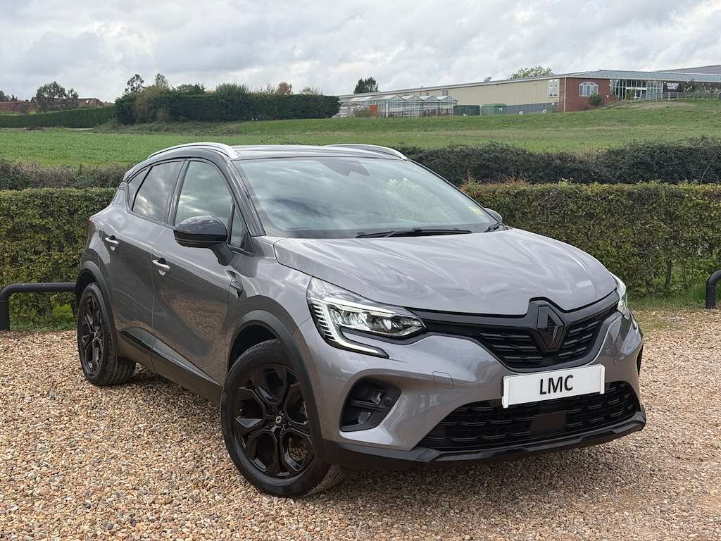 A 2022 RENAULT CAPTUR 1.0 TCe Rive Gauche SE SUV 5dr Petrol Manual Euro A 2022 RENAULT CAPTUR 1.0 TCe Rive Gauche SE SUV 5dr Petrol Manual Euro