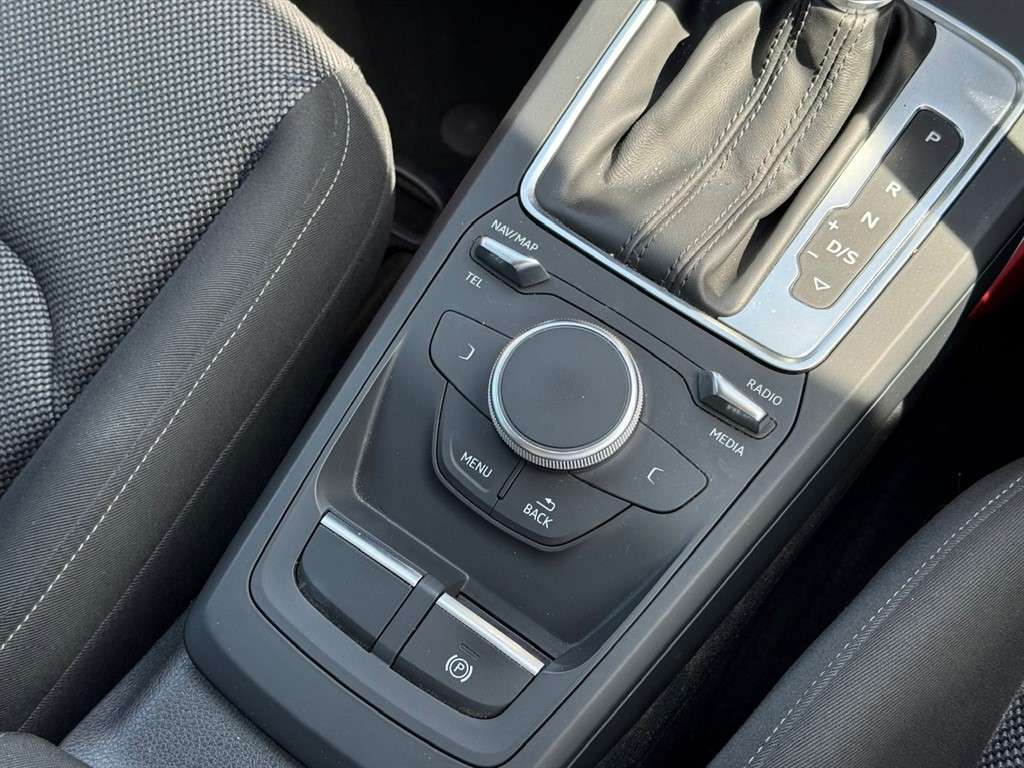 2017 AUDI Q2 2017 AUDI Q2