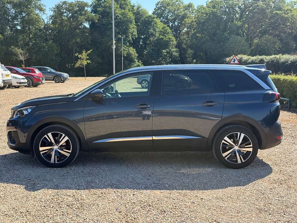 2018 PEUGEOT 5008 2018 PEUGEOT 5008