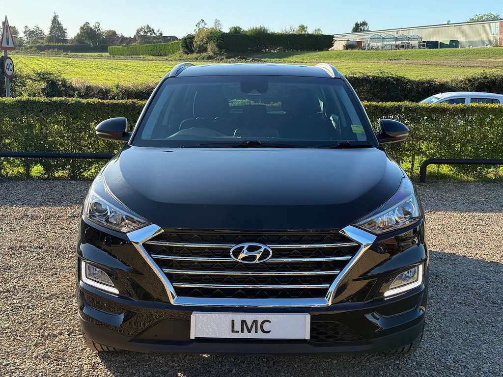 A 2020 HYUNDAI TUCSON 1.6 GDi SE Nav SUV 5dr Petrol Manual Euro 6 (s/s) A 2020 HYUNDAI TUCSON 1.6 GDi SE Nav SUV 5dr Petrol Manual Euro 6 (s/s)