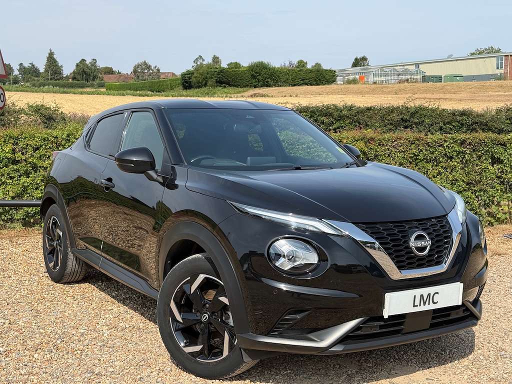 A 2023 NISSAN JUKE 1.0 DIG-T N-Connecta SUV 5dr Petrol DCT Auto Euro A 2023 NISSAN JUKE 1.0 DIG-T N-Connecta SUV 5dr Petrol DCT Auto Euro