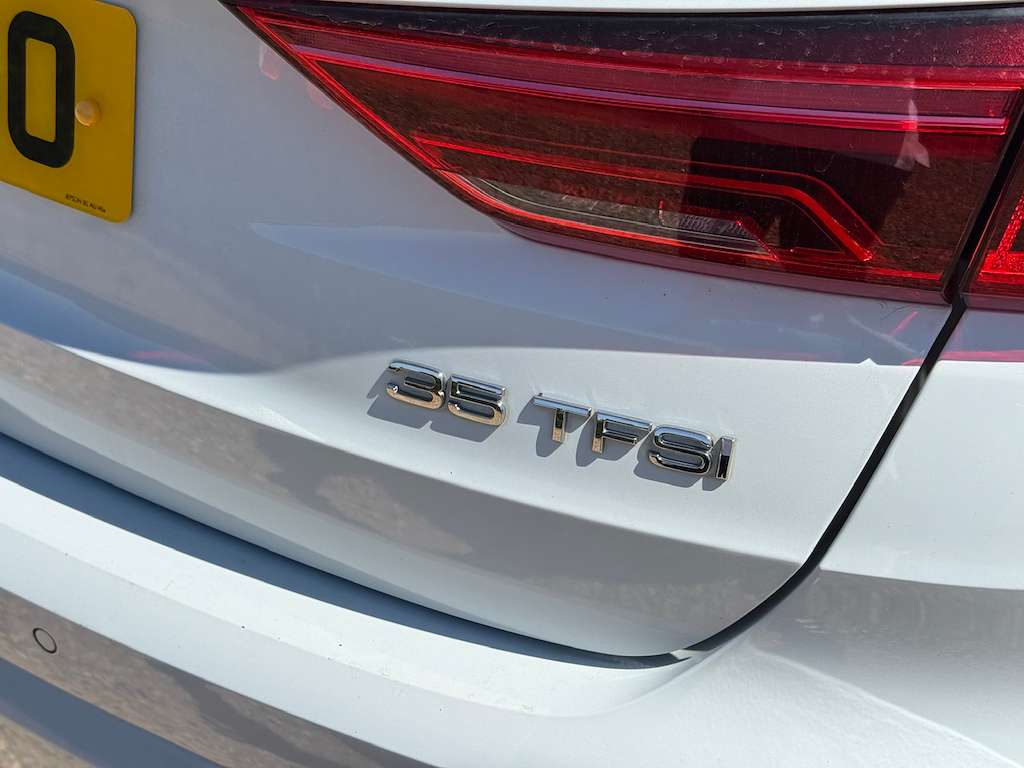 2019 AUDI Q3 2019 AUDI Q3
