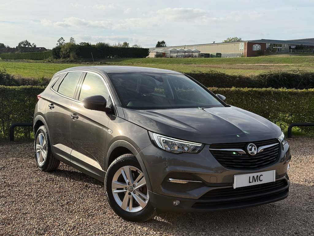 A 2021 VAUXHALL GRANDLAND X 1.2 Turbo SE Premium SUV 5dr Petrol Auto Euro 6 (s A 2021 VAUXHALL GRANDLAND X 1.2 Turbo SE Premium SUV 5dr Petrol Auto Euro 6 (s