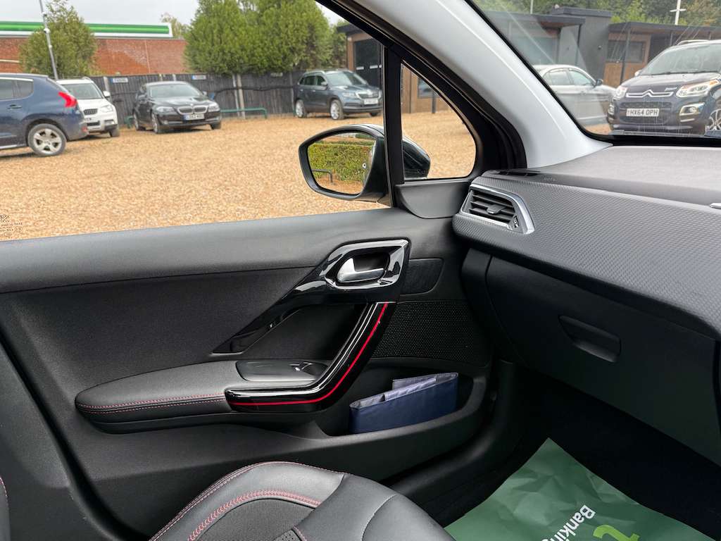 2018 PEUGEOT 2008 2018 PEUGEOT 2008