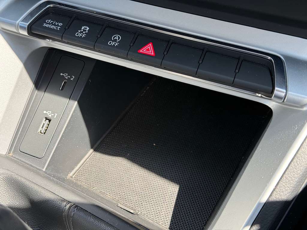 2019 AUDI Q3 2019 AUDI Q3