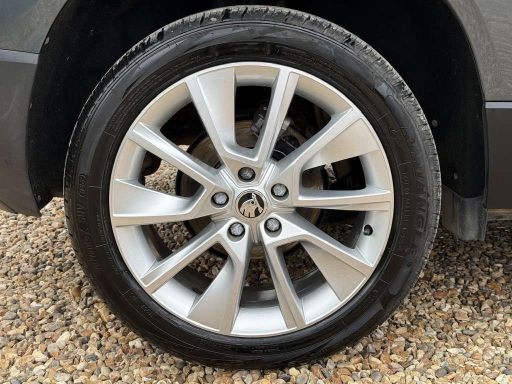 2020 SKODA KAROQ 2020 SKODA KAROQ