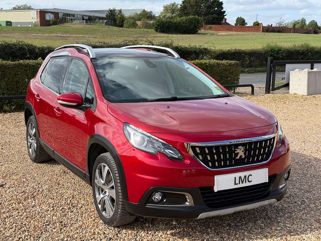 A 2019 PEUGEOT 2008 1.2 PureTech Allure Premium SUV 5dr Petrol Manual A 2019 PEUGEOT 2008 1.2 PureTech Allure Premium SUV 5dr Petrol Manual