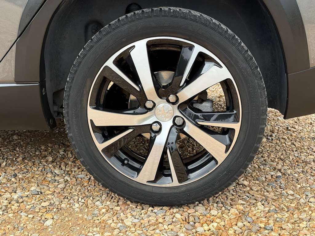2018 PEUGEOT 2008 2018 PEUGEOT 2008