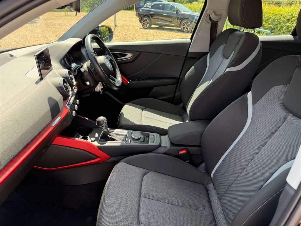 2017 AUDI Q2 2017 AUDI Q2