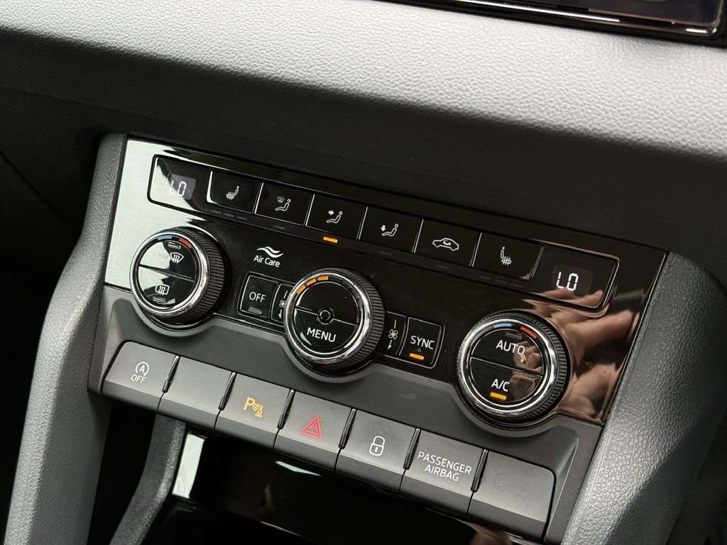 2020 SKODA KAROQ 2020 SKODA KAROQ