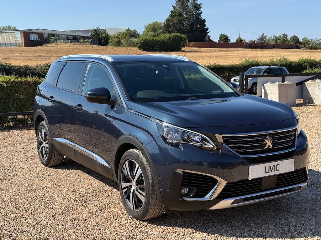 2018 PEUGEOT 5008 2018 PEUGEOT 5008