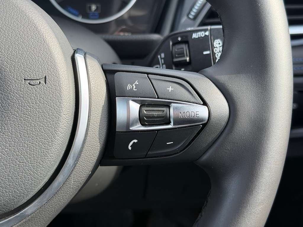 2017 BMW 225XE 2017 BMW 225XE